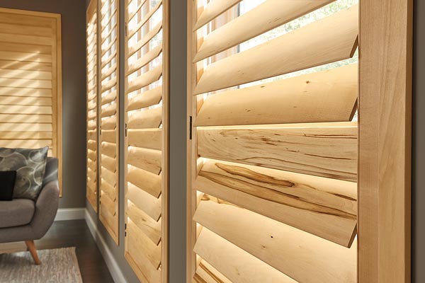 shutters-wood-graber-600x400